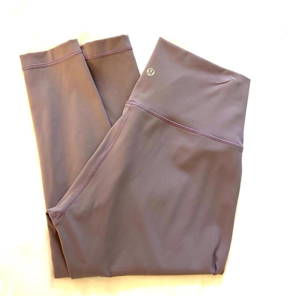 Lululemon exercise leggings